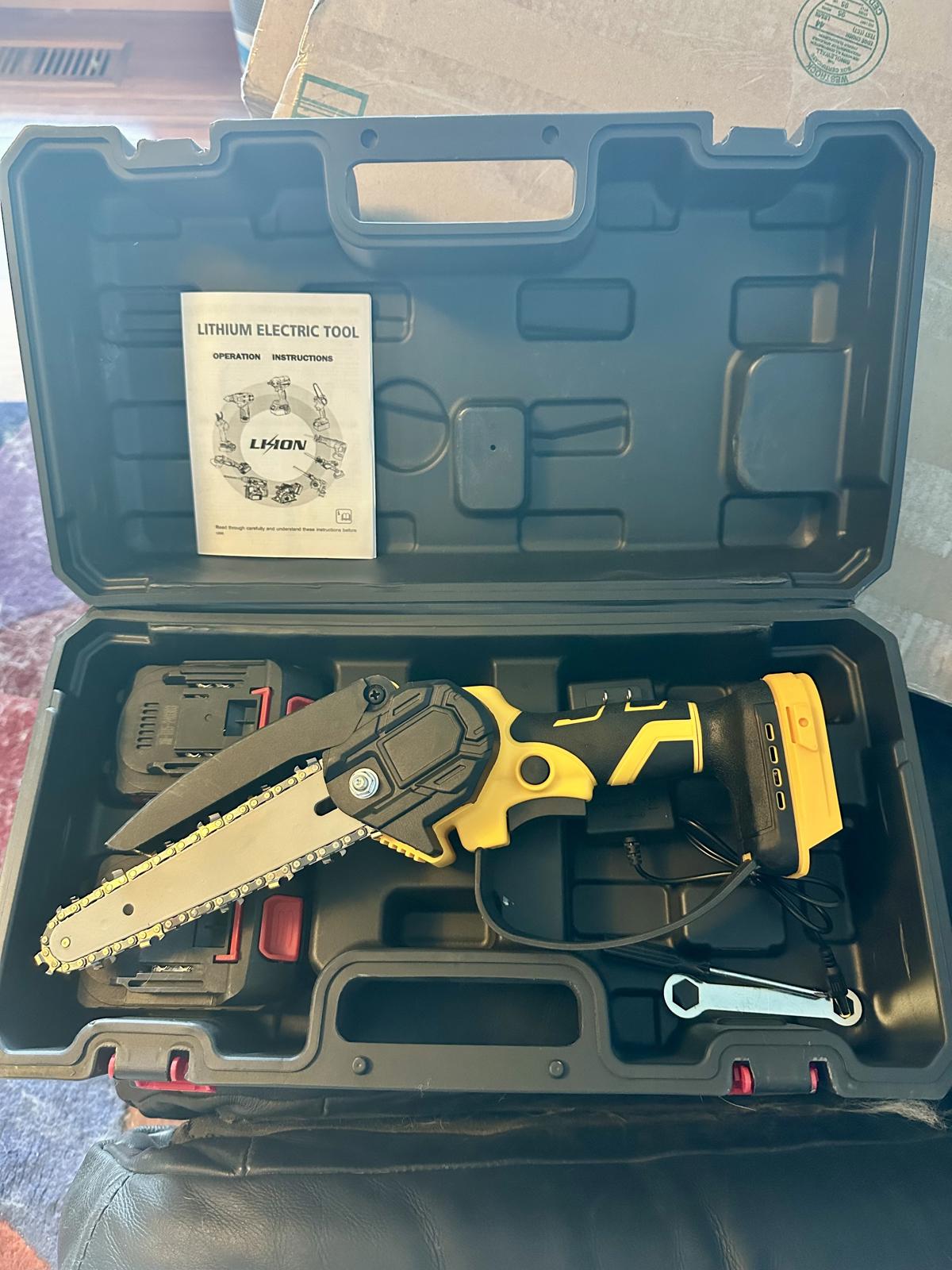 (NEW MSRP $59.99) De Jiang 6” Lithium Electric Chainsaw with 2 Batteries
