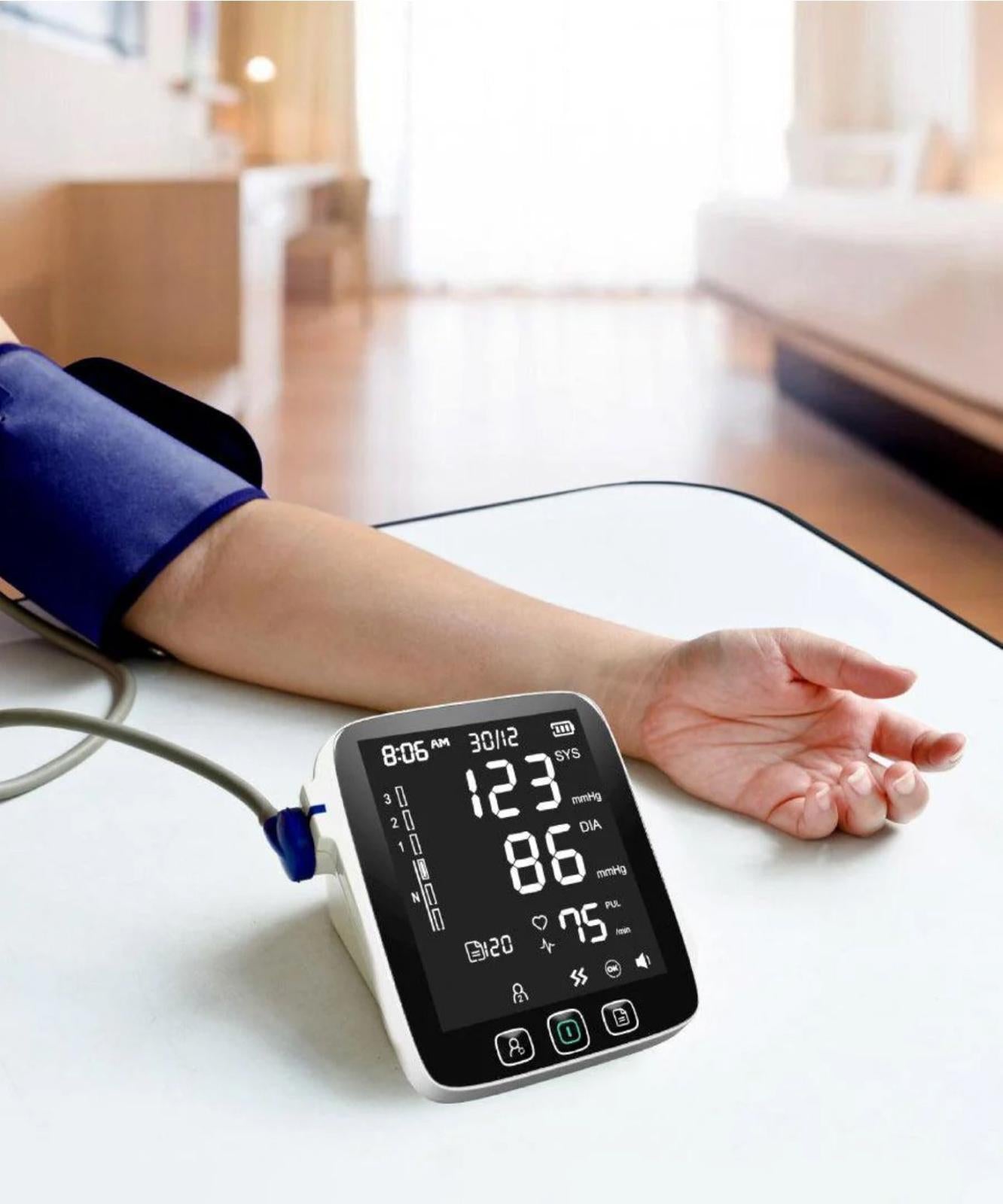 (NEW MSRP $99.99) Smart BP monitor, adjustable cuff, 200-memory, case